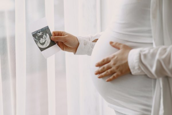 Discriminación laboral por embarazo o maternidad